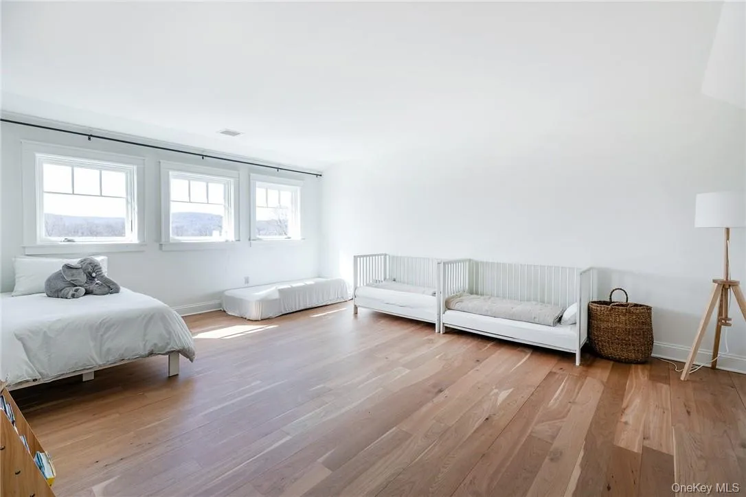 121 Quaker Hill Road, Pawling, NY, 4 Bedrooms Bedrooms, 9 Rooms Rooms,3 BathroomsBathrooms,Residential Lease,For Rent,Quaker Hill,0,967704 121 Quaker Hill Road, Pawling, NY, 4 Bedrooms Bedrooms, 9 Rooms Rooms,3 BathroomsBathrooms,Residential Lease,For Rent,Quaker Hill,0,967704