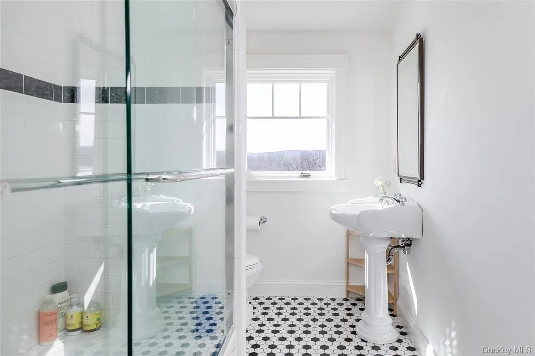 121 Quaker Hill Road, Pawling, NY, 4 Bedrooms Bedrooms, 9 Rooms Rooms,3 BathroomsBathrooms,Residential Lease,For Rent,Quaker Hill,0,967704 121 Quaker Hill Road, Pawling, NY, 4 Bedrooms Bedrooms, 9 Rooms Rooms,3 BathroomsBathrooms,Residential Lease,For Rent,Quaker Hill,0,967704