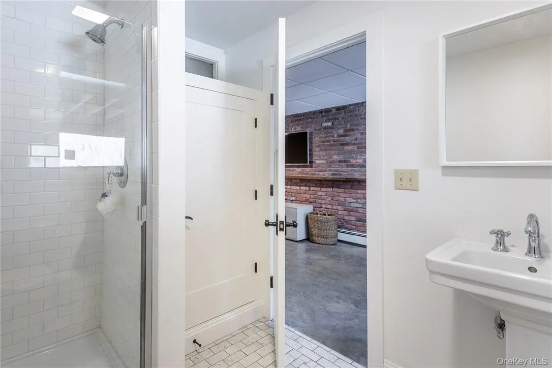 121 Quaker Hill Road, Pawling, NY, 4 Bedrooms Bedrooms, 9 Rooms Rooms,3 BathroomsBathrooms,Residential Lease,For Rent,Quaker Hill,0,967704 121 Quaker Hill Road, Pawling, NY, 4 Bedrooms Bedrooms, 9 Rooms Rooms,3 BathroomsBathrooms,Residential Lease,For Rent,Quaker Hill,0,967704