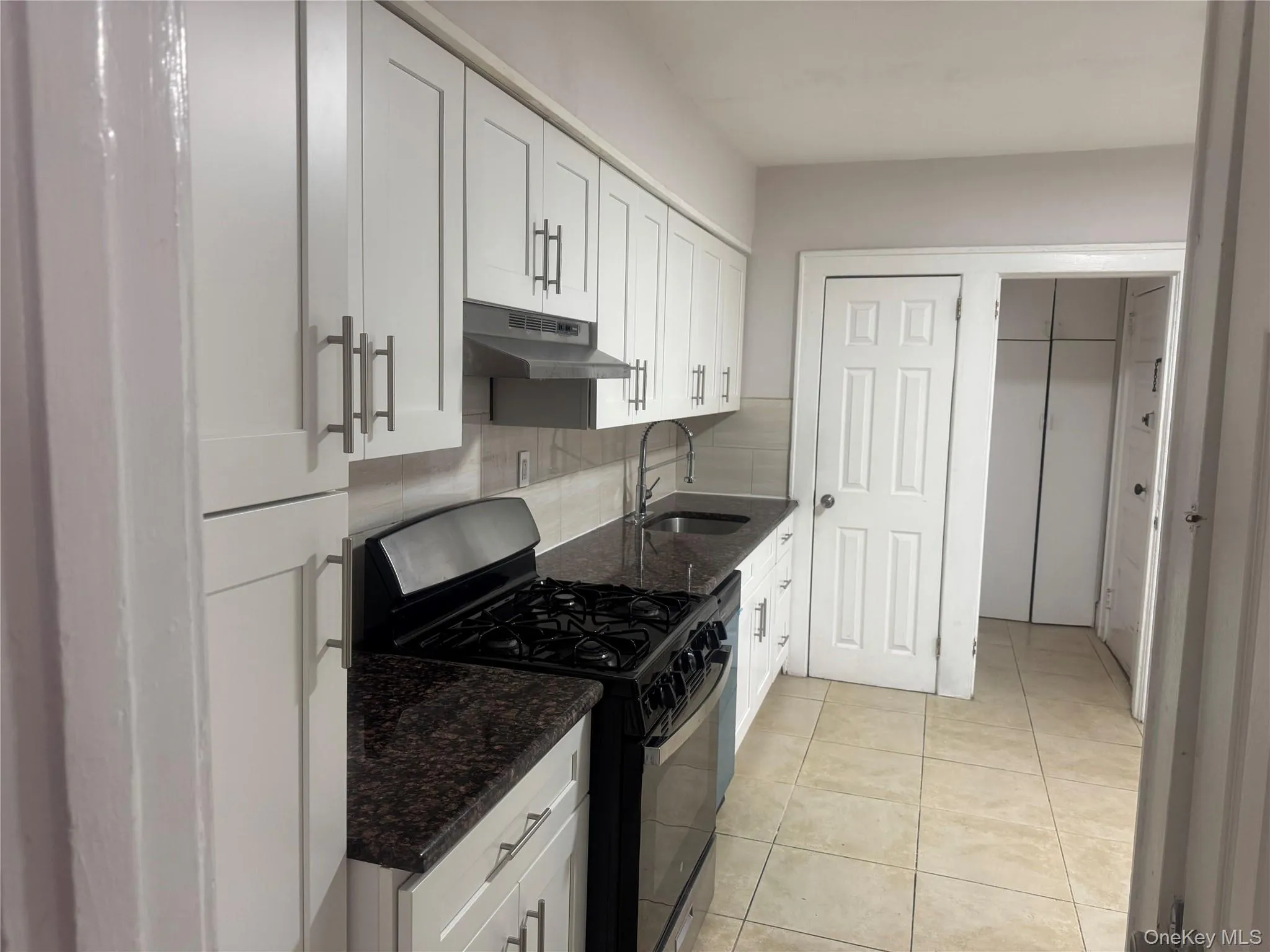 267 Schenck, right side Avenue, North Hempstead, NY, 3 Bedrooms Bedrooms, 6 Rooms Rooms,1 BathroomBathrooms,Residential Lease,For Rent,Schenck, right side,0,967718 267 Schenck, right side Avenue, North Hempstead, NY, 3 Bedrooms Bedrooms, 6 Rooms Rooms,1 BathroomBathrooms,Residential Lease,For Rent,Schenck, right side,0,967718