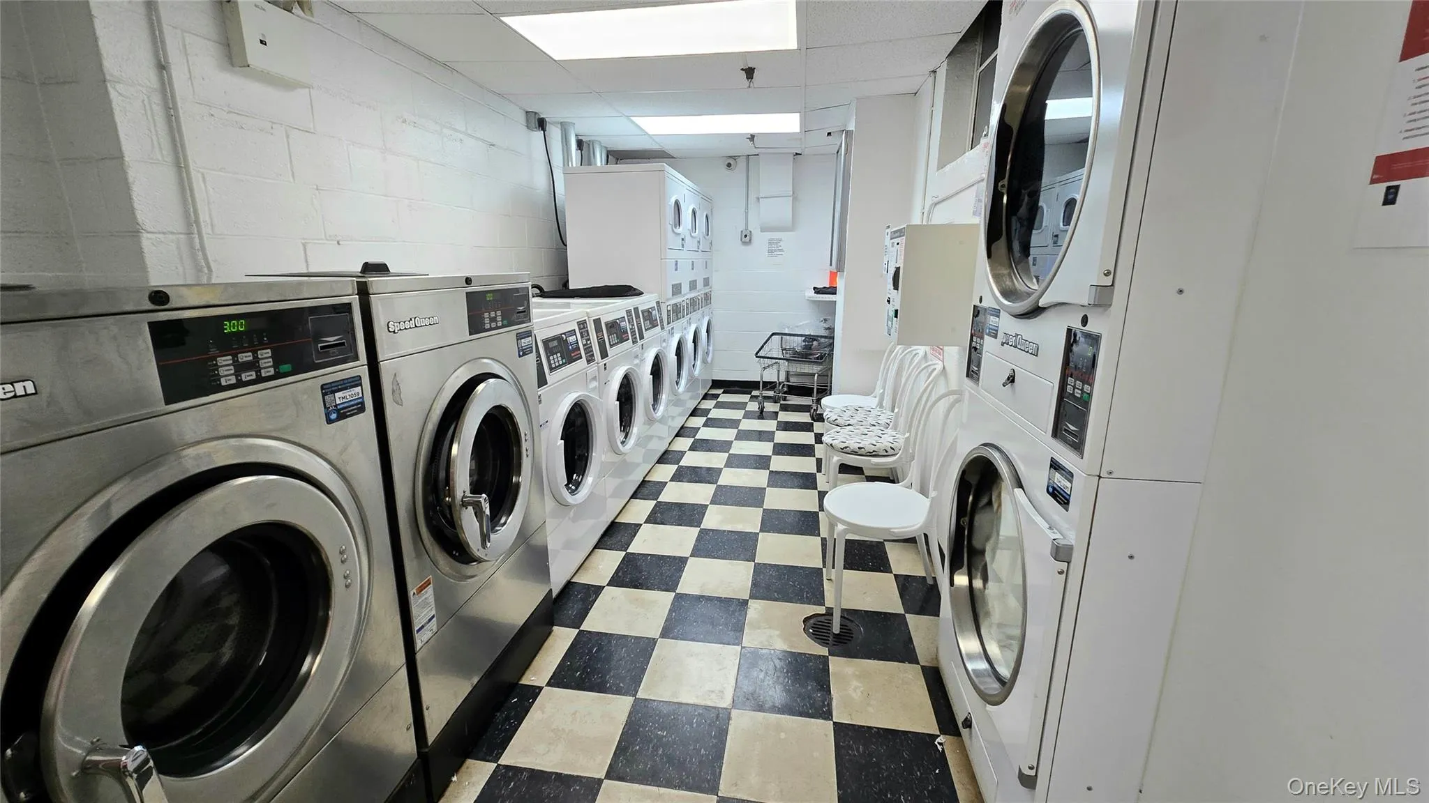 77 55th Street, New York, NY, 1 Bedroom Bedrooms, 3 Rooms Rooms,1 BathroomBathrooms,Residential Lease,For Rent,55th,0,967723 77 55th Street, New York, NY, 1 Bedroom Bedrooms, 3 Rooms Rooms,1 BathroomBathrooms,Residential Lease,For Rent,55th,0,967723