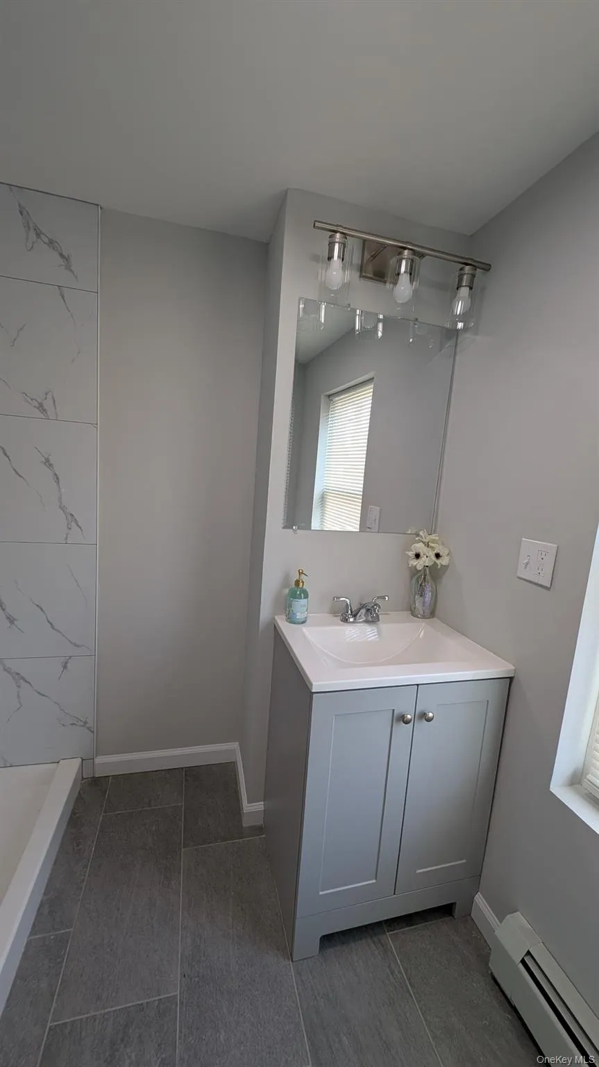 9 Park Avenue, Newburgh (city), NY, 2 Bedrooms Bedrooms, 4 Rooms Rooms,1 BathroomBathrooms,Residential Lease,For Rent,Park,0,967732 9 Park Avenue, Newburgh (city), NY, 2 Bedrooms Bedrooms, 4 Rooms Rooms,1 BathroomBathrooms,Residential Lease,For Rent,Park,0,967732