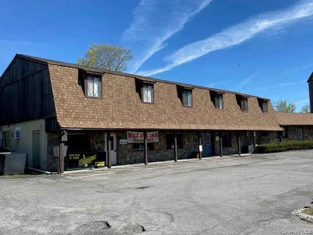 Front of Plaza showing ample parking Front of Plaza showing ample parking