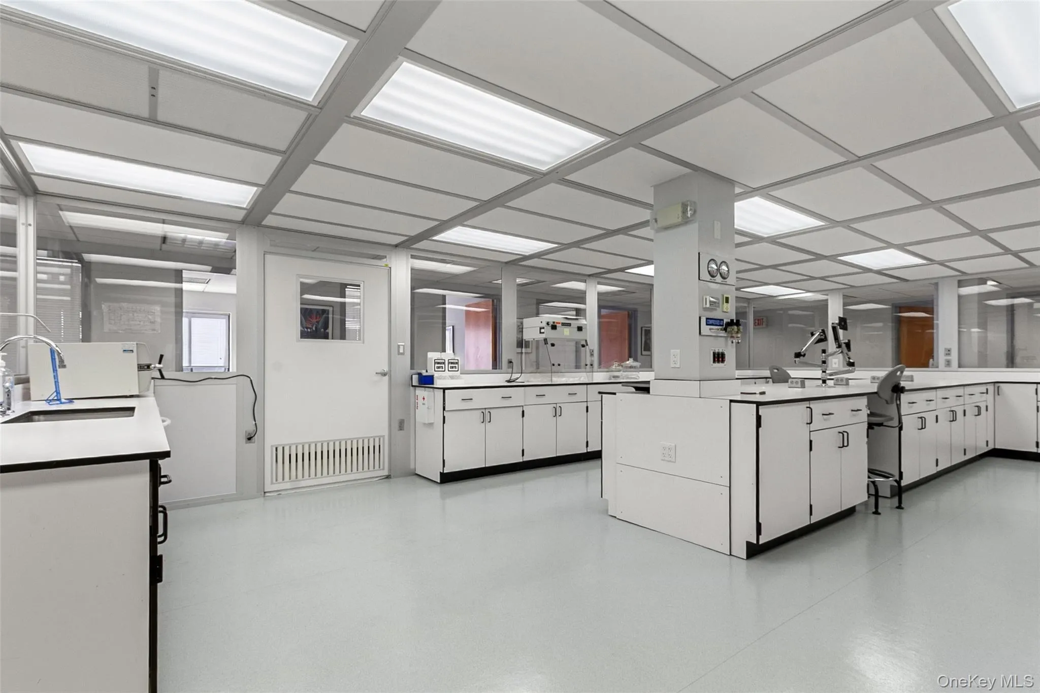 23 Snowden Avenue, Ossining, NY, ,Commercial Lease,For Rent,Snowden,0,967759 23 Snowden Avenue, Ossining, NY, ,Commercial Lease,For Rent,Snowden,0,967759