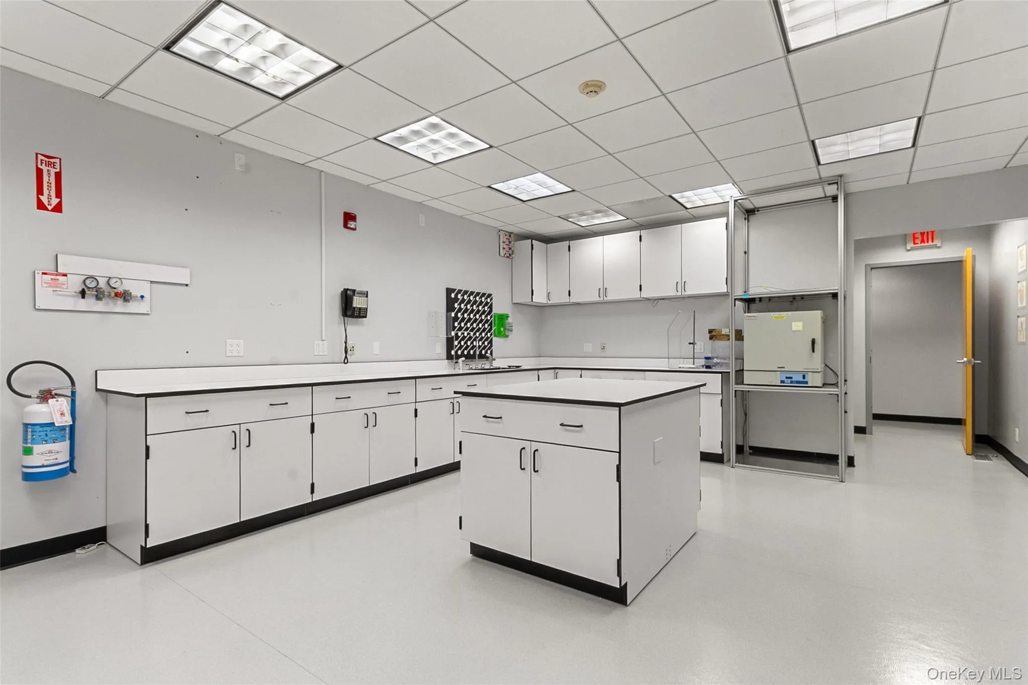 23 Snowden Avenue, Ossining, NY, ,Commercial Lease,For Rent,Snowden,0,967759 23 Snowden Avenue, Ossining, NY, ,Commercial Lease,For Rent,Snowden,0,967759