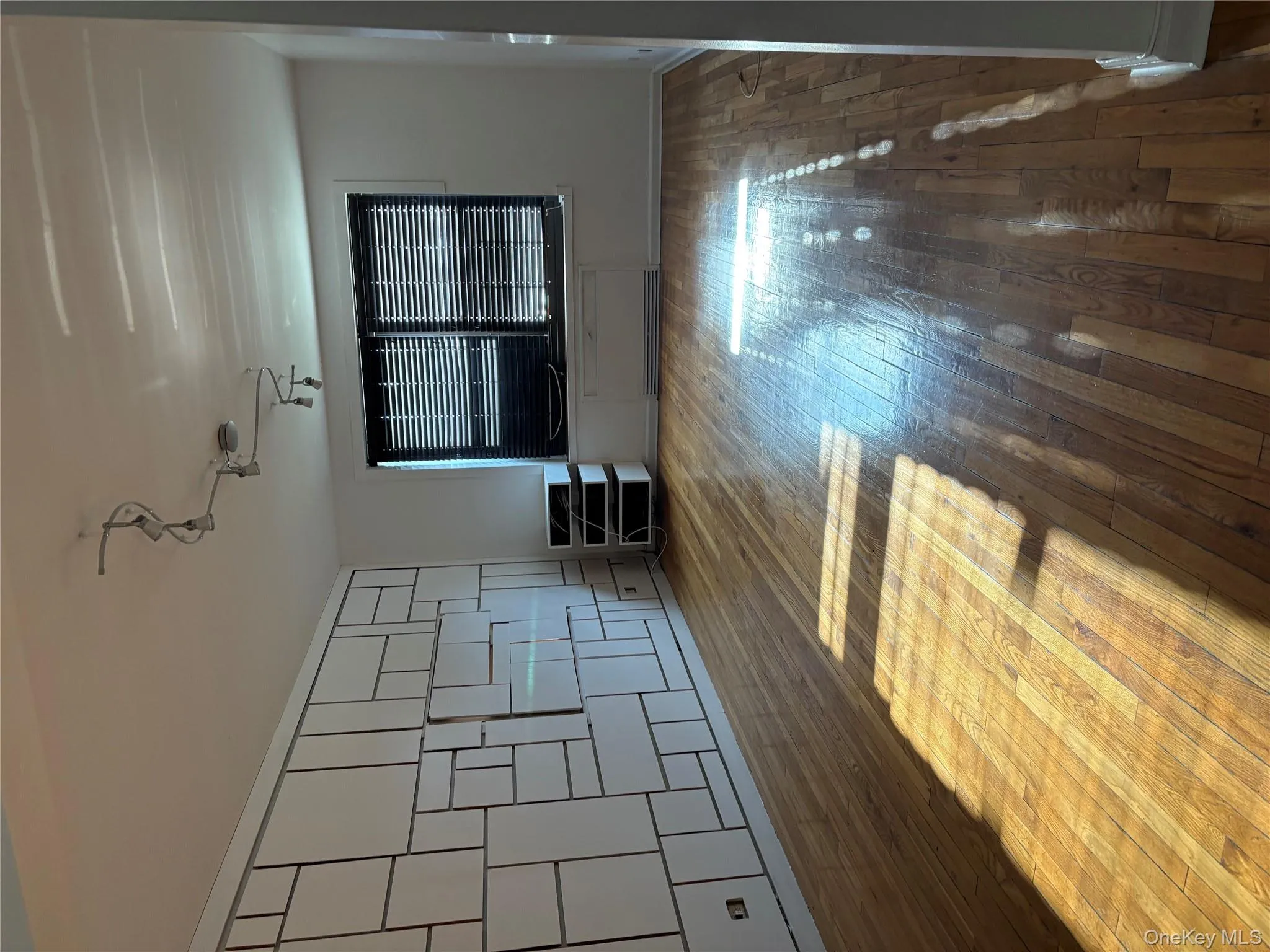 73-11 Bell Boulevard, New York, NY, 1 Bedroom Bedrooms, 3 Rooms Rooms,1 BathroomBathrooms,Residential Lease,For Rent,Bell,0,967791 73-11 Bell Boulevard, New York, NY, 1 Bedroom Bedrooms, 3 Rooms Rooms,1 BathroomBathrooms,Residential Lease,For Rent,Bell,0,967791