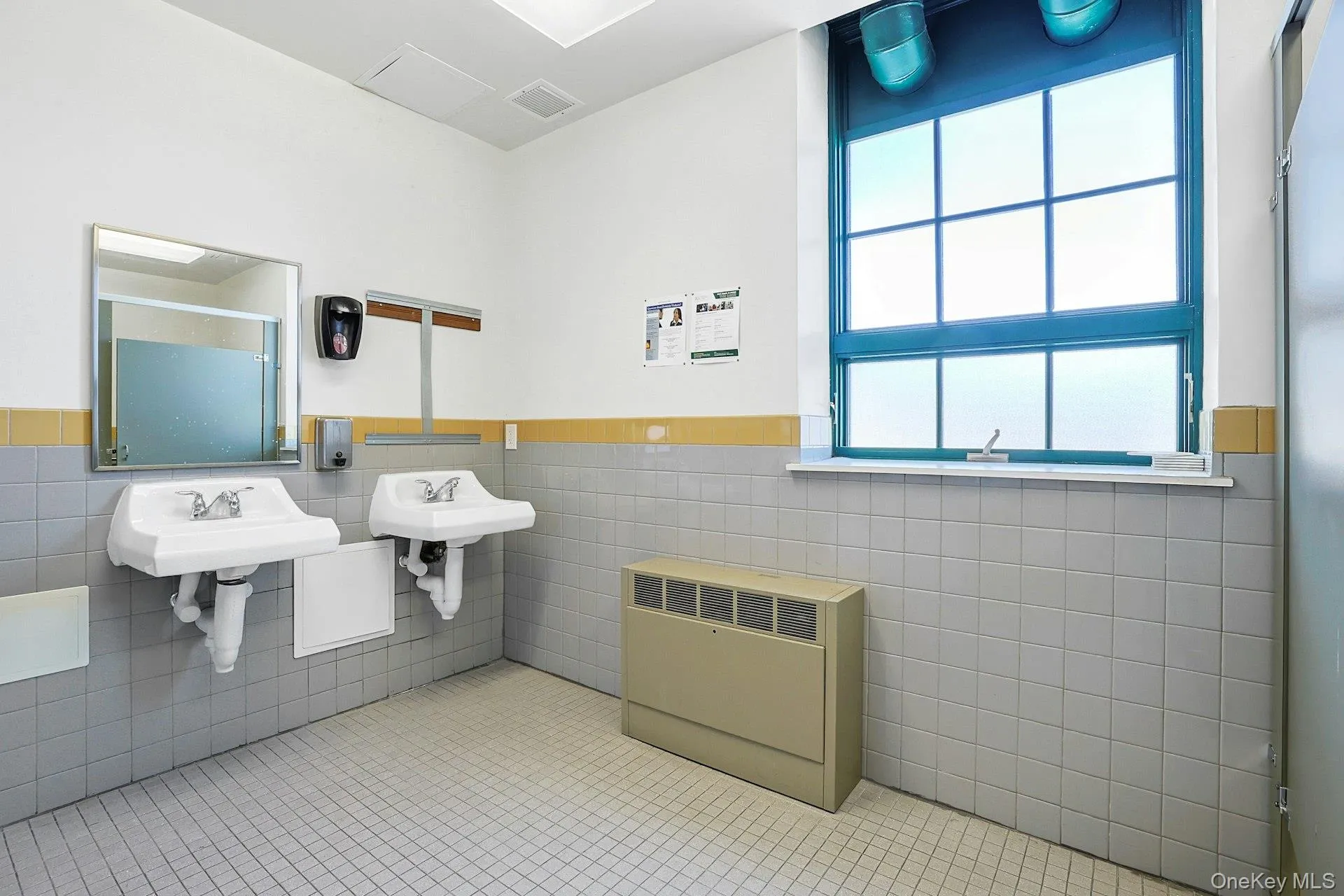 31 Broad Street, Haverstraw, NY, ,Commercial Lease,For Rent,Broad,0,967793 31 Broad Street, Haverstraw, NY, ,Commercial Lease,For Rent,Broad,0,967793