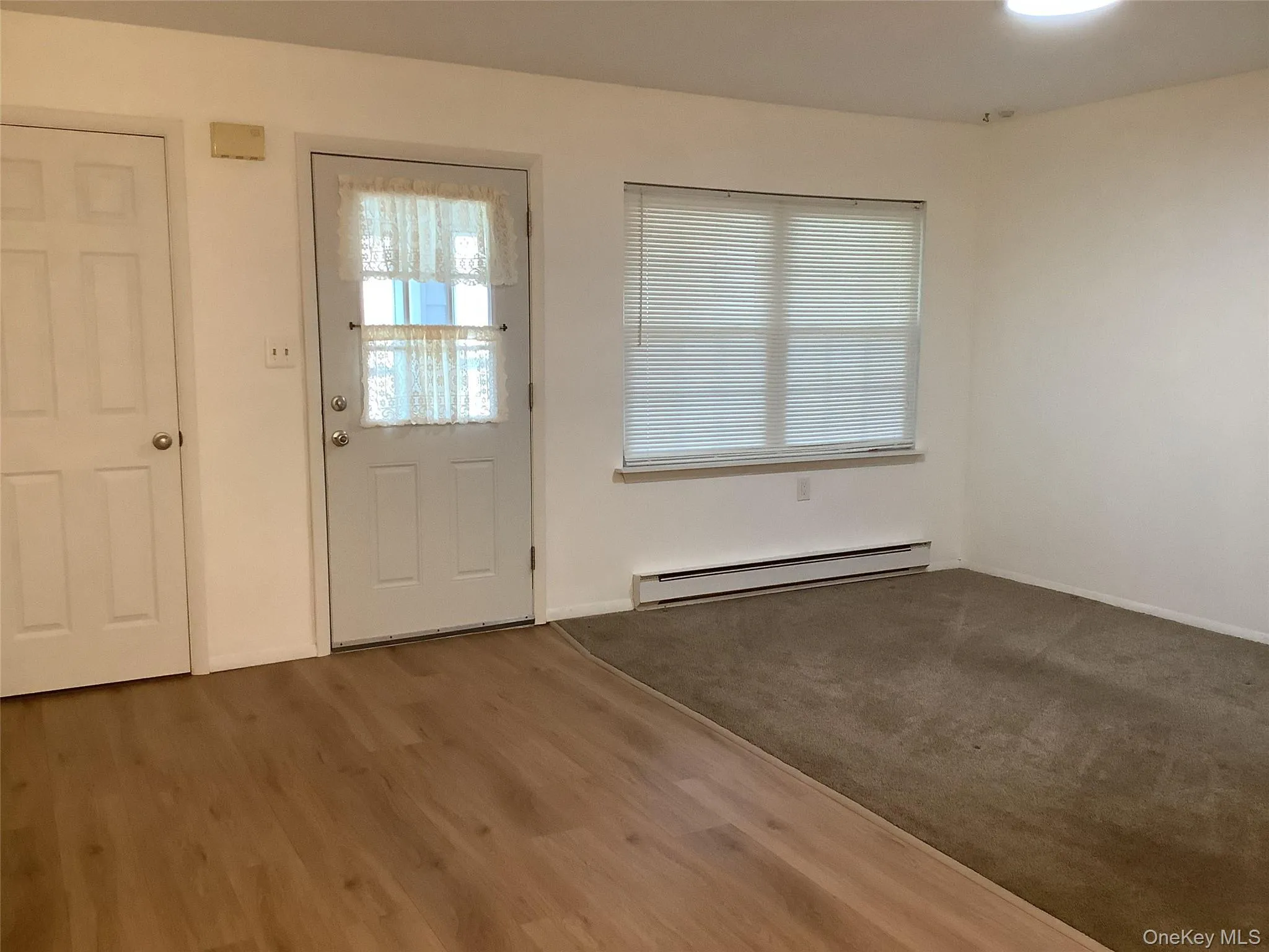 197 Newcastle Court, Brookhaven, NY, 1 Bedroom Bedrooms, 4 Rooms Rooms,1 BathroomBathrooms,Residential Lease,For Rent,Newcastle,0,967797 197 Newcastle Court, Brookhaven, NY, 1 Bedroom Bedrooms, 4 Rooms Rooms,1 BathroomBathrooms,Residential Lease,For Rent,Newcastle,0,967797