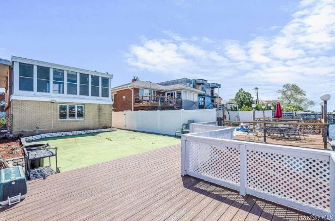 159-40 95th Street, New York, NY, 4 Bedrooms Bedrooms, 8 Rooms Rooms,2 BathroomsBathrooms,Residential,For Rent,95th,0,967807 159-40 95th Street, New York, NY, 4 Bedrooms Bedrooms, 8 Rooms Rooms,2 BathroomsBathrooms,Residential,For Rent,95th,0,967807