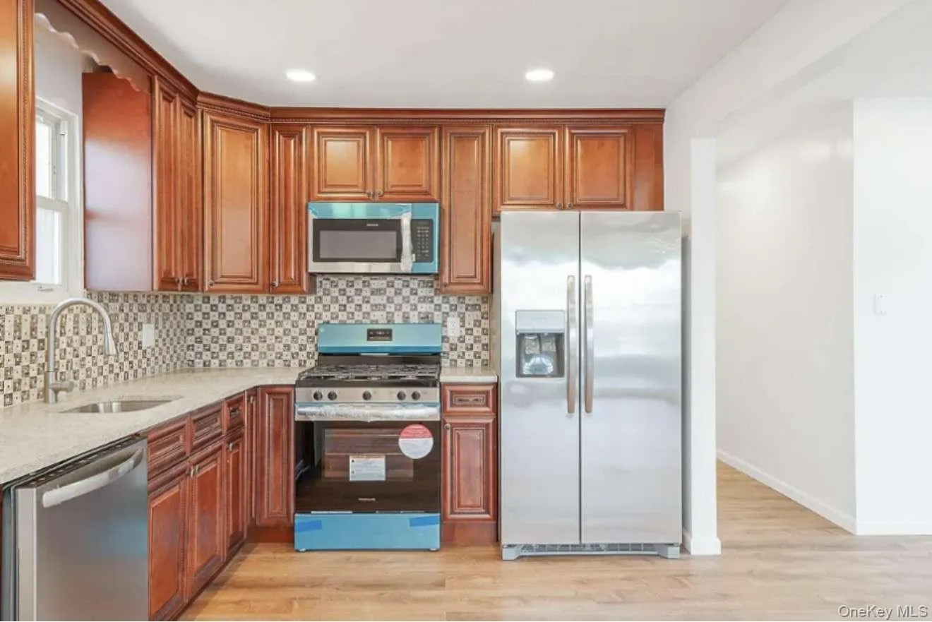 159-40 95th Street, New York, NY, 4 Bedrooms Bedrooms, 8 Rooms Rooms,2 BathroomsBathrooms,Residential,For Rent,95th,0,967807 159-40 95th Street, New York, NY, 4 Bedrooms Bedrooms, 8 Rooms Rooms,2 BathroomsBathrooms,Residential,For Rent,95th,0,967807