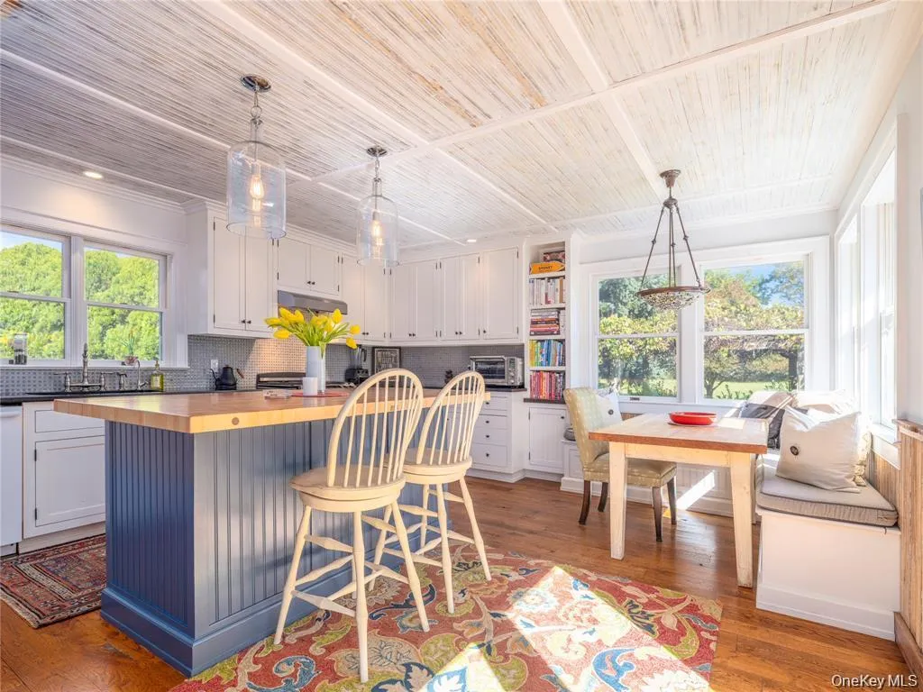 3275 Skunk Lane, Southold, NY, 4 Bedrooms Bedrooms, 6 Rooms Rooms,1 BathroomBathrooms,Residential,For Rent,Skunk,0,967817 3275 Skunk Lane, Southold, NY, 4 Bedrooms Bedrooms, 6 Rooms Rooms,1 BathroomBathrooms,Residential,For Rent,Skunk,0,967817