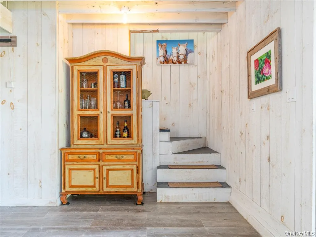3275 Skunk Lane, Southold, NY, 4 Bedrooms Bedrooms, 6 Rooms Rooms,1 BathroomBathrooms,Residential,For Rent,Skunk,0,967817 3275 Skunk Lane, Southold, NY, 4 Bedrooms Bedrooms, 6 Rooms Rooms,1 BathroomBathrooms,Residential,For Rent,Skunk,0,967817