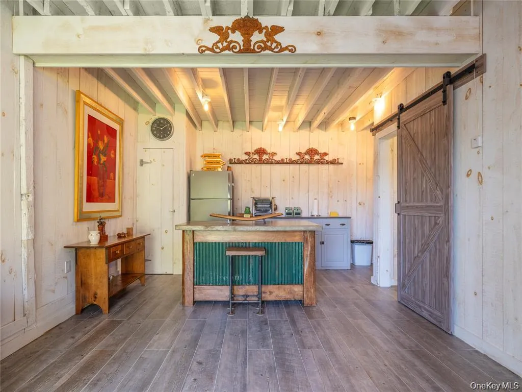 3275 Skunk Lane, Southold, NY, 4 Bedrooms Bedrooms, 6 Rooms Rooms,1 BathroomBathrooms,Residential,For Rent,Skunk,0,967817 3275 Skunk Lane, Southold, NY, 4 Bedrooms Bedrooms, 6 Rooms Rooms,1 BathroomBathrooms,Residential,For Rent,Skunk,0,967817