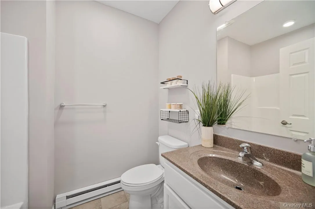 108 Kensico Avenue, White Plains, NY, 2 Bedrooms Bedrooms, 4 Rooms Rooms,1 BathroomBathrooms,Residential Lease,For Rent,Kensico,0,967822 108 Kensico Avenue, White Plains, NY, 2 Bedrooms Bedrooms, 4 Rooms Rooms,1 BathroomBathrooms,Residential Lease,For Rent,Kensico,0,967822