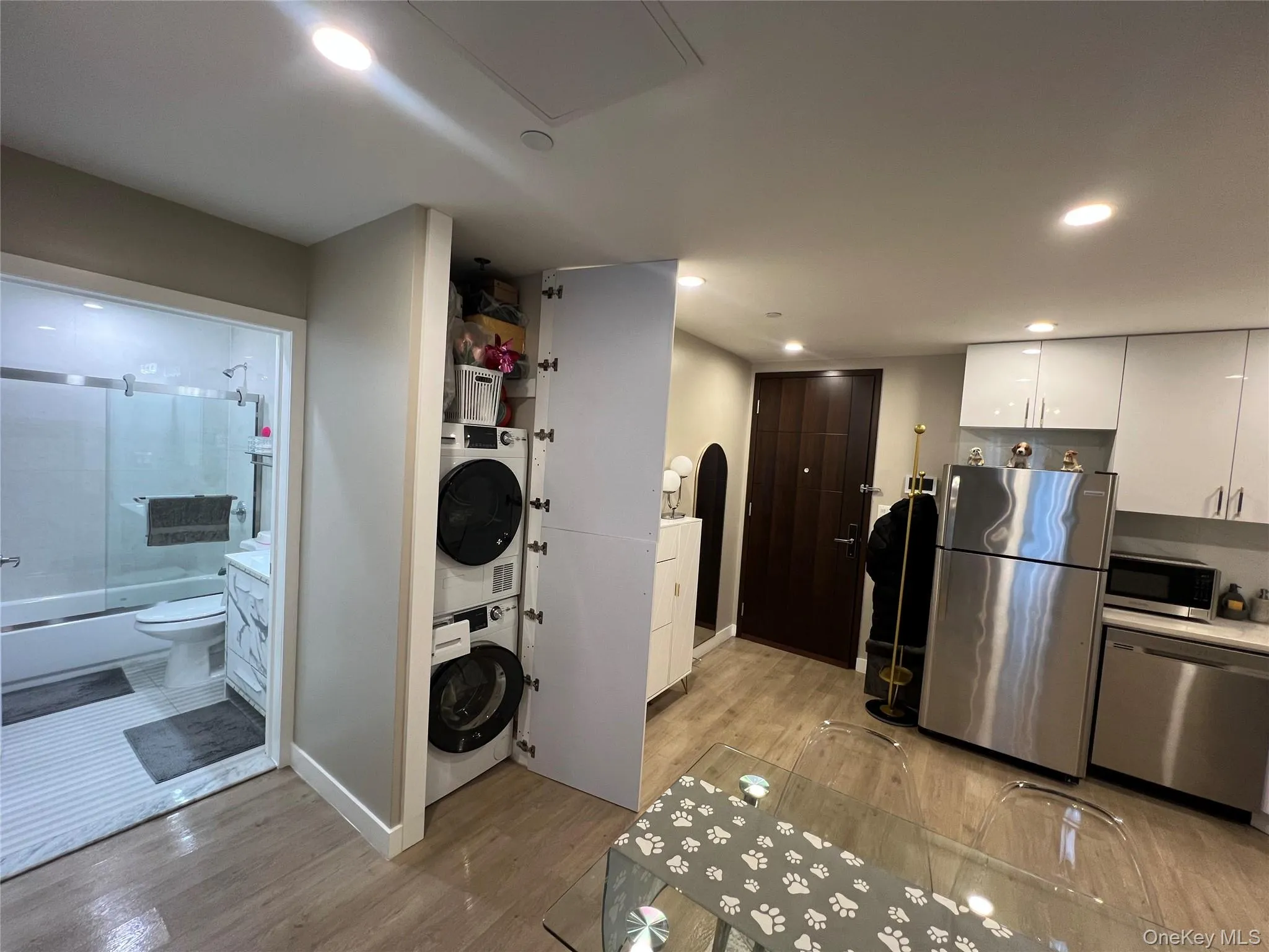42-18 147th Street, New York, NY, 1 Bedroom Bedrooms, 4 Rooms Rooms,1 BathroomBathrooms,Residential,For Rent,147th,0,967843 42-18 147th Street, New York, NY, 1 Bedroom Bedrooms, 4 Rooms Rooms,1 BathroomBathrooms,Residential,For Rent,147th,0,967843