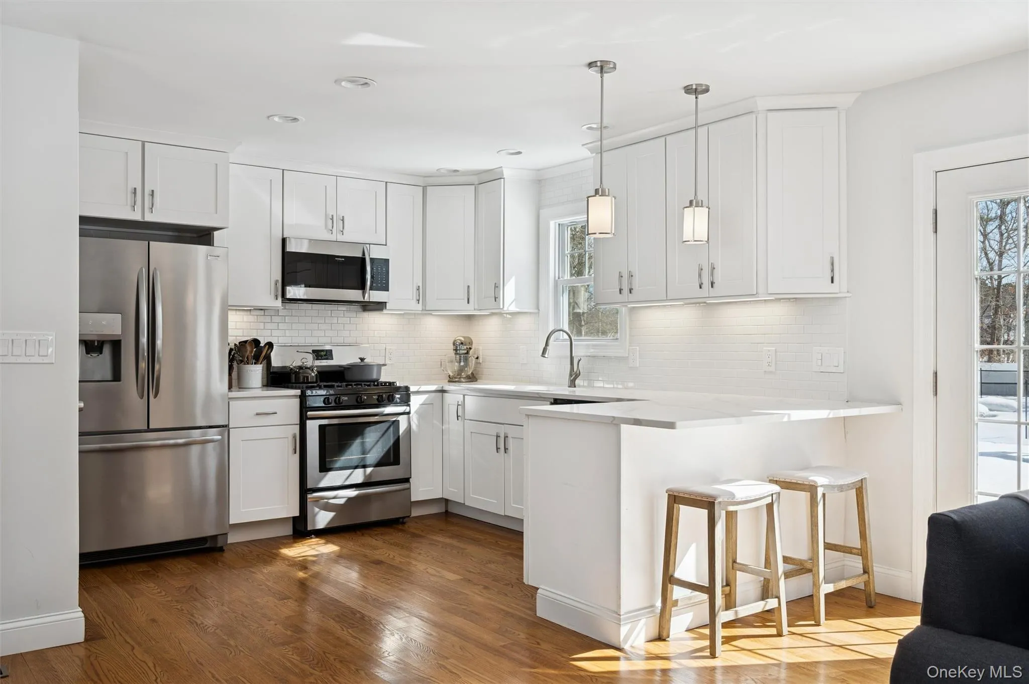 4 Stuart Court, Southampton, NY, 3 Bedrooms Bedrooms, 11 Rooms Rooms,3 BathroomsBathrooms,Residential Lease,For Rent,Stuart,0,967849 4 Stuart Court, Southampton, NY, 3 Bedrooms Bedrooms, 11 Rooms Rooms,3 BathroomsBathrooms,Residential Lease,For Rent,Stuart,0,967849