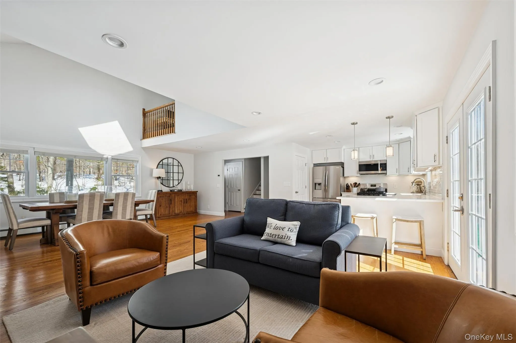 4 Stuart Court, Southampton, NY, 3 Bedrooms Bedrooms, 11 Rooms Rooms,3 BathroomsBathrooms,Residential Lease,For Rent,Stuart,0,967849 4 Stuart Court, Southampton, NY, 3 Bedrooms Bedrooms, 11 Rooms Rooms,3 BathroomsBathrooms,Residential Lease,For Rent,Stuart,0,967849