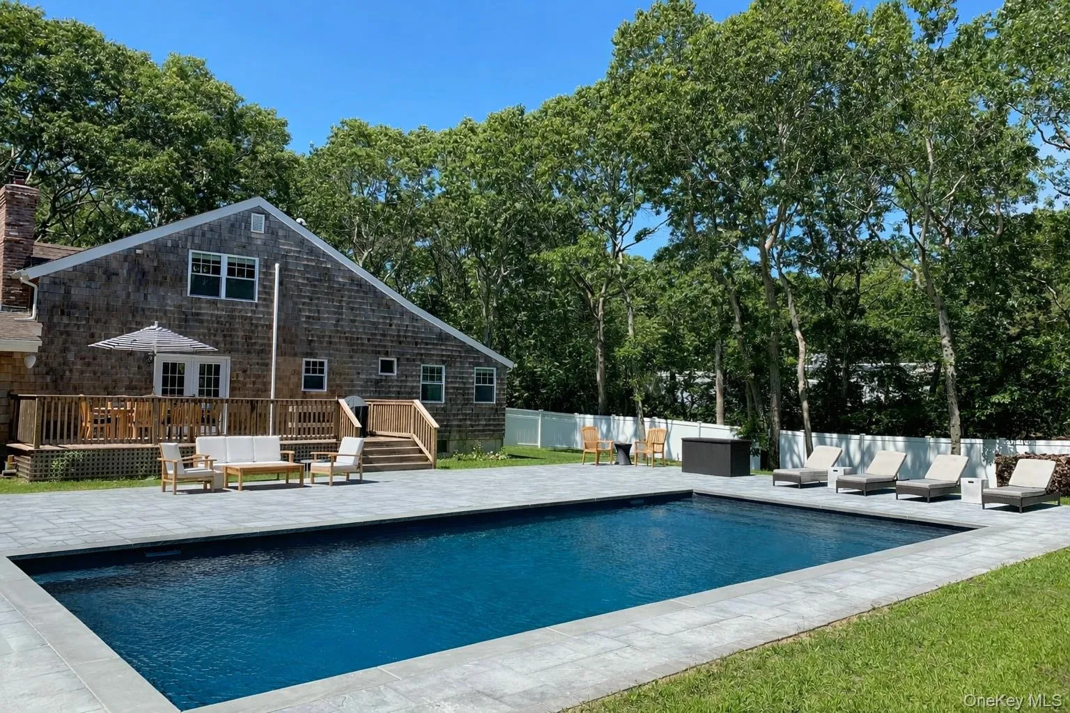 4 Stuart Court, Southampton, NY, 3 Bedrooms Bedrooms, 11 Rooms Rooms,3 BathroomsBathrooms,Residential Lease,For Rent,Stuart,0,967849 4 Stuart Court, Southampton, NY, 3 Bedrooms Bedrooms, 11 Rooms Rooms,3 BathroomsBathrooms,Residential Lease,For Rent,Stuart,0,967849