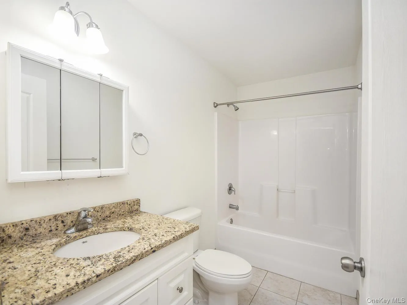 400 Carney Street, Glen Cove, NY, 2 Bedrooms Bedrooms, 2 Rooms Rooms,1 BathroomBathrooms,Residential Lease,For Rent,Carney,0,967851 400 Carney Street, Glen Cove, NY, 2 Bedrooms Bedrooms, 2 Rooms Rooms,1 BathroomBathrooms,Residential Lease,For Rent,Carney,0,967851