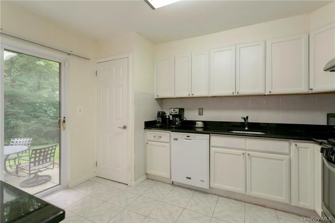 118 Stone Bridge Square, New Castle, NY, 3 Bedrooms Bedrooms, 6 Rooms Rooms,2 BathroomsBathrooms,Residential Lease,For Rent,Stone Bridge,0,967857 118 Stone Bridge Square, New Castle, NY, 3 Bedrooms Bedrooms, 6 Rooms Rooms,2 BathroomsBathrooms,Residential Lease,For Rent,Stone Bridge,0,967857