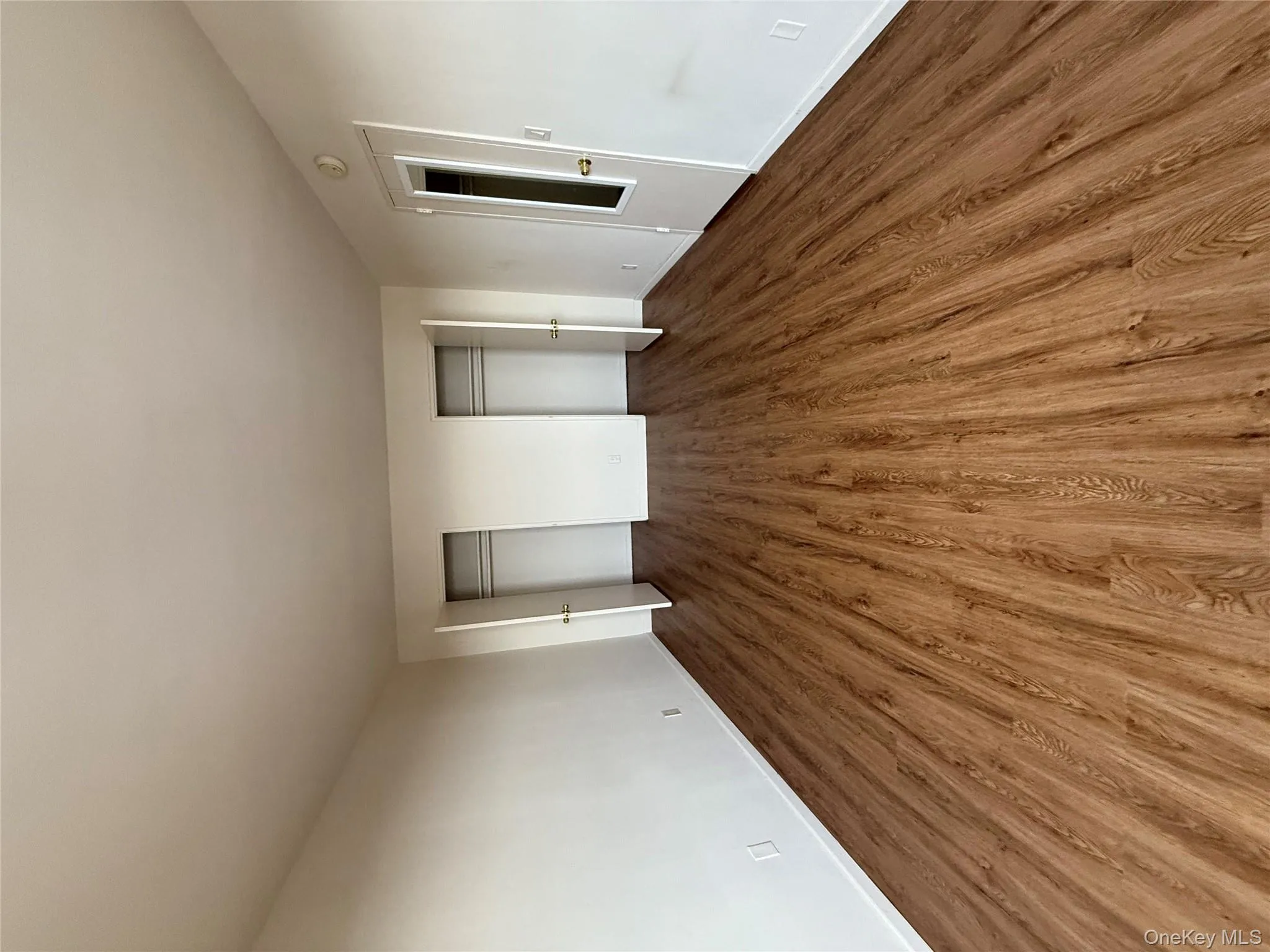 190 First Street, North Hempstead, NY, 1 Bedroom Bedrooms, 3 Rooms Rooms,1 BathroomBathrooms,Residential Lease,For Rent,First,0,967875 190 First Street, North Hempstead, NY, 1 Bedroom Bedrooms, 3 Rooms Rooms,1 BathroomBathrooms,Residential Lease,For Rent,First,0,967875