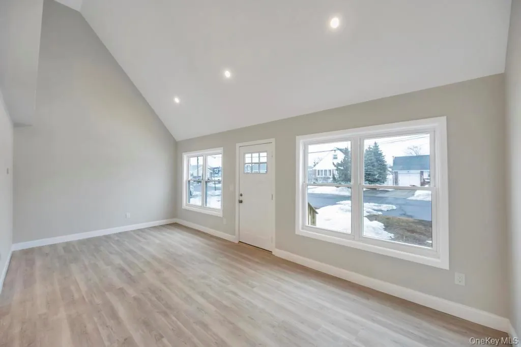 52 Halycon Road, Babylon, NY, 3 Bedrooms Bedrooms, 7 Rooms Rooms,2 BathroomsBathrooms,Residential,For Rent,Halycon,0,967879 52 Halycon Road, Babylon, NY, 3 Bedrooms Bedrooms, 7 Rooms Rooms,2 BathroomsBathrooms,Residential,For Rent,Halycon,0,967879