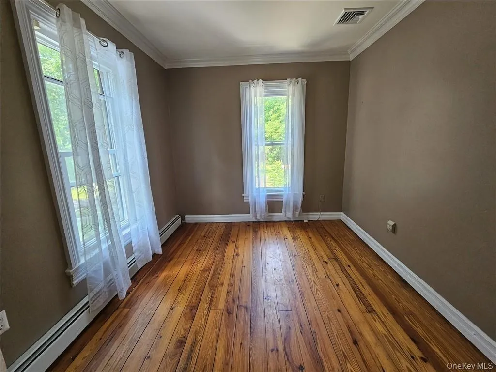 665 State Route 32, Woodbury, NY, 4 Bedrooms Bedrooms, 6 Rooms Rooms,2 BathroomsBathrooms,Residential Lease,For Rent,State Route 32,0,967883 665 State Route 32, Woodbury, NY, 4 Bedrooms Bedrooms, 6 Rooms Rooms,2 BathroomsBathrooms,Residential Lease,For Rent,State Route 32,0,967883