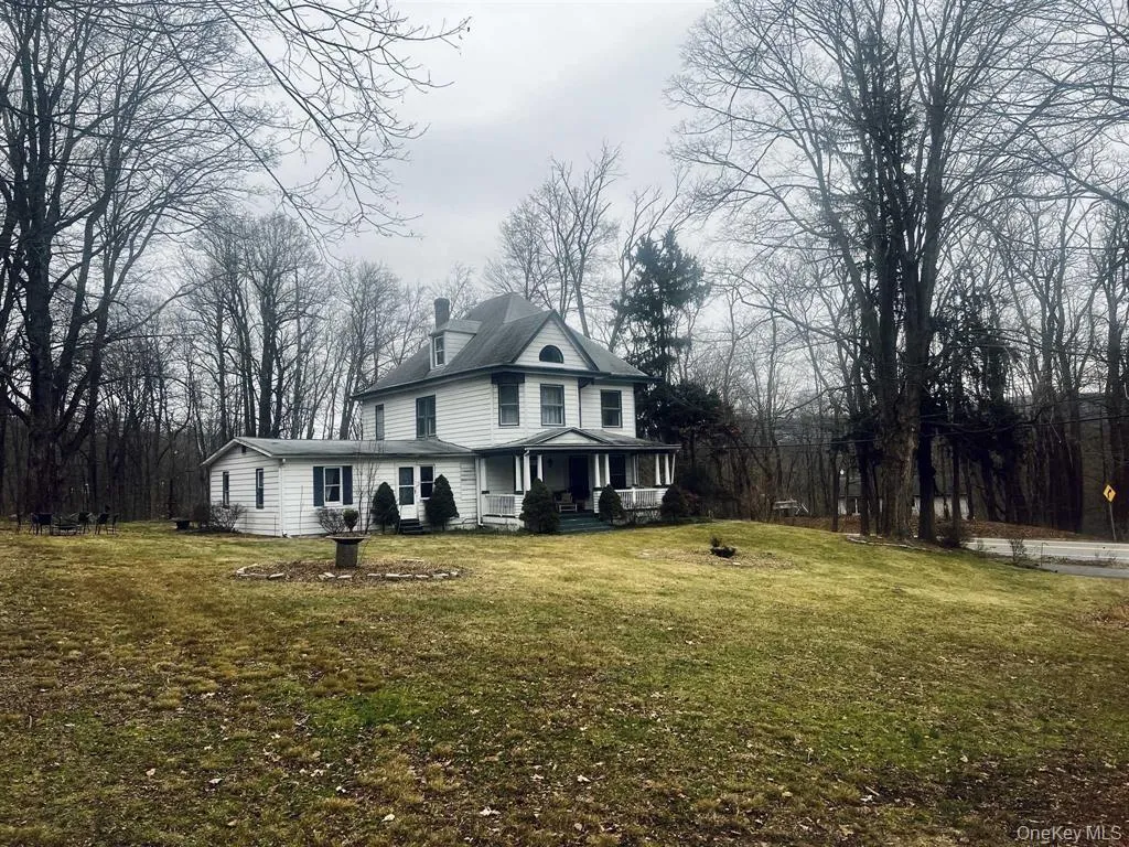 665 State Route 32, Woodbury, NY, 4 Bedrooms Bedrooms, 6 Rooms Rooms,2 BathroomsBathrooms,Residential Lease,For Rent,State Route 32,0,967883 665 State Route 32, Woodbury, NY, 4 Bedrooms Bedrooms, 6 Rooms Rooms,2 BathroomsBathrooms,Residential Lease,For Rent,State Route 32,0,967883