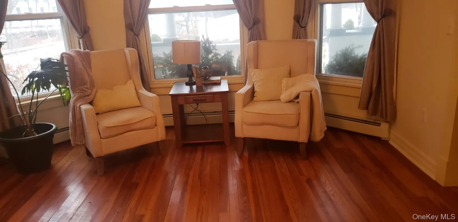 665 State Route 32, Woodbury, NY, 4 Bedrooms Bedrooms, 6 Rooms Rooms,2 BathroomsBathrooms,Residential Lease,For Rent,State Route 32,0,967883 665 State Route 32, Woodbury, NY, 4 Bedrooms Bedrooms, 6 Rooms Rooms,2 BathroomsBathrooms,Residential Lease,For Rent,State Route 32,0,967883