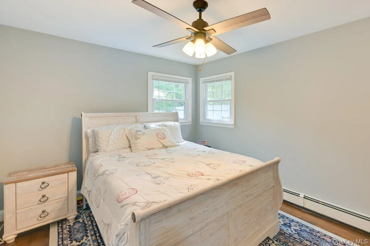 2 Fairview Road, Southampton, NY, 2 Bedrooms Bedrooms, 4 Rooms Rooms,1 BathroomBathrooms,Residential Lease,For Rent,Fairview,0,967885 2 Fairview Road, Southampton, NY, 2 Bedrooms Bedrooms, 4 Rooms Rooms,1 BathroomBathrooms,Residential Lease,For Rent,Fairview,0,967885