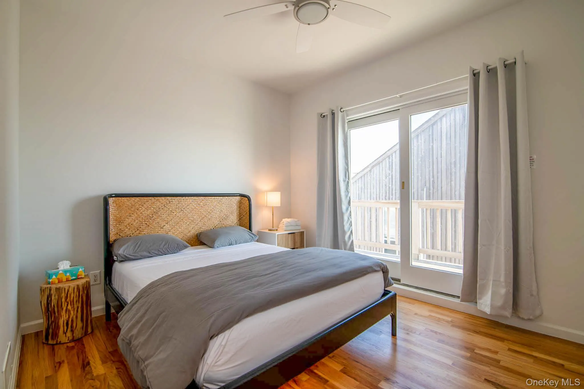 675 Dune Road, Southampton, NY, 4 Bedrooms Bedrooms, 8 Rooms Rooms,4 BathroomsBathrooms,Residential Lease,For Rent,Dune,0,967900 675 Dune Road, Southampton, NY, 4 Bedrooms Bedrooms, 8 Rooms Rooms,4 BathroomsBathrooms,Residential Lease,For Rent,Dune,0,967900