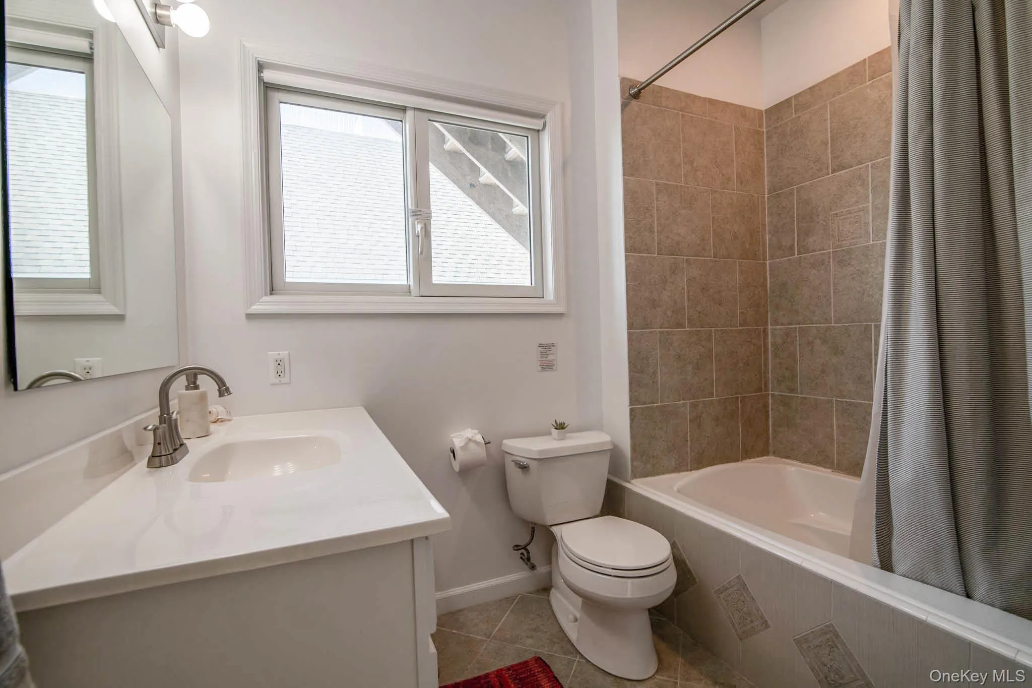 675 Dune Road, Southampton, NY, 4 Bedrooms Bedrooms, 8 Rooms Rooms,4 BathroomsBathrooms,Residential Lease,For Rent,Dune,0,967900 675 Dune Road, Southampton, NY, 4 Bedrooms Bedrooms, 8 Rooms Rooms,4 BathroomsBathrooms,Residential Lease,For Rent,Dune,0,967900