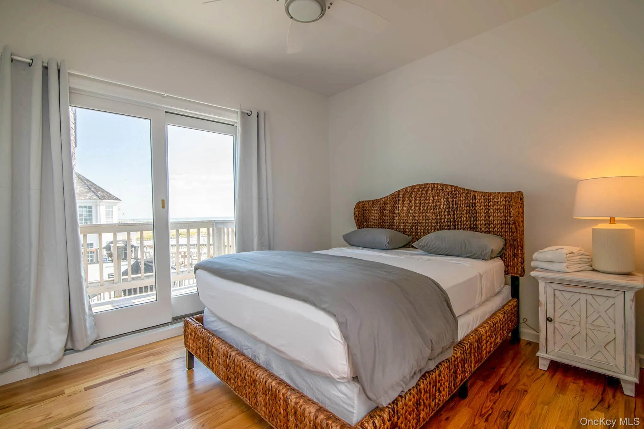 675 Dune Road, Southampton, NY, 4 Bedrooms Bedrooms, 8 Rooms Rooms,4 BathroomsBathrooms,Residential Lease,For Rent,Dune,0,967900 675 Dune Road, Southampton, NY, 4 Bedrooms Bedrooms, 8 Rooms Rooms,4 BathroomsBathrooms,Residential Lease,For Rent,Dune,0,967900