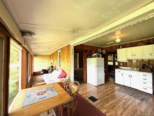 94 Airport Road, Highland, NY, 2 Bedrooms Bedrooms, 5 Rooms Rooms,1 BathroomBathrooms,Residential,For Rent,Airport,0,967910 94 Airport Road, Highland, NY, 2 Bedrooms Bedrooms, 5 Rooms Rooms,1 BathroomBathrooms,Residential,For Rent,Airport,0,967910
