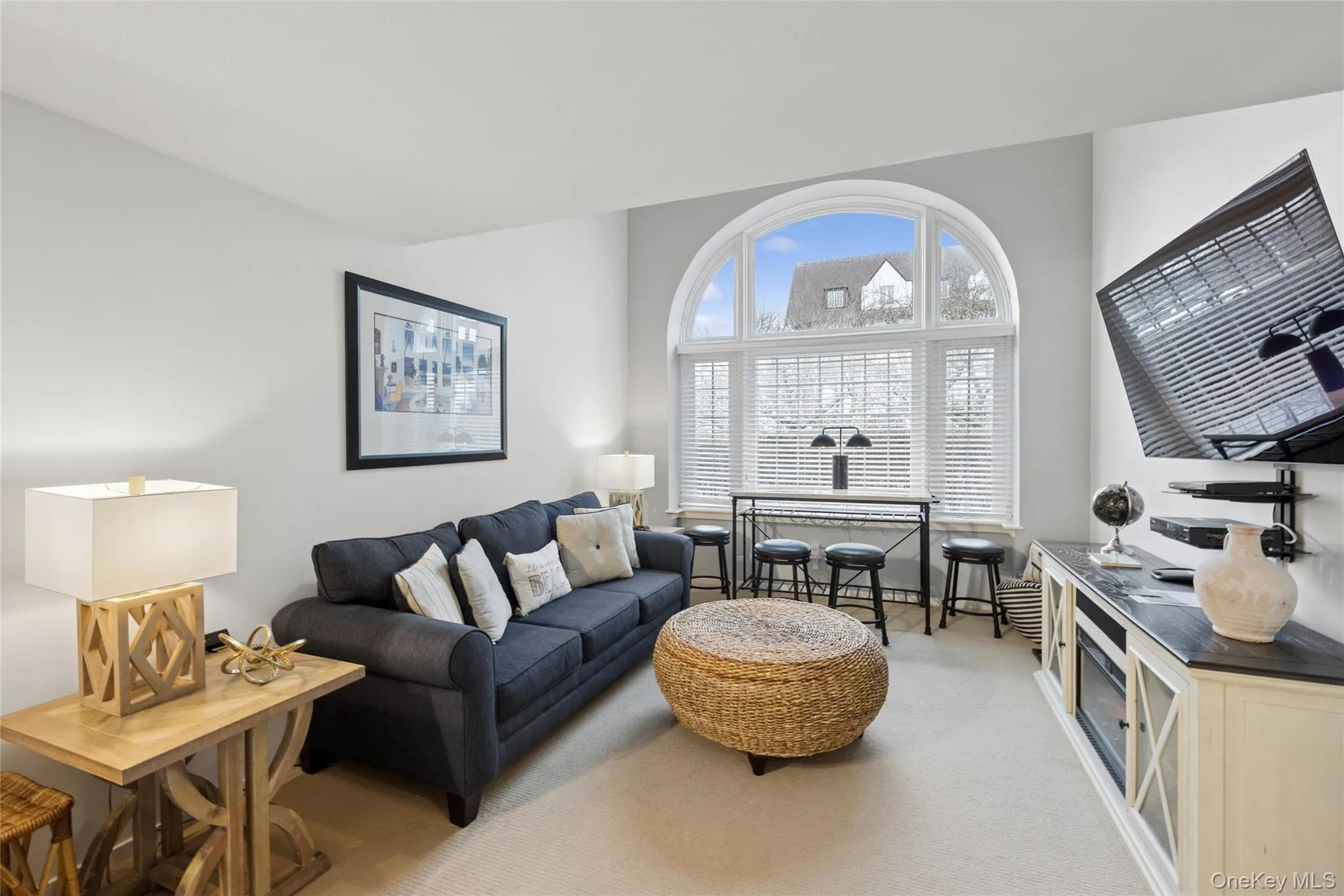 236 Edgemere Street Unit 127, East Hampton, New York 11954
