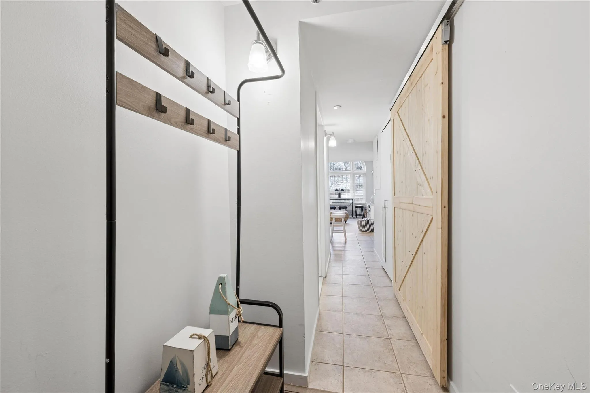 236 Edgemere Street Unit 127, East Hampton, New York 11954