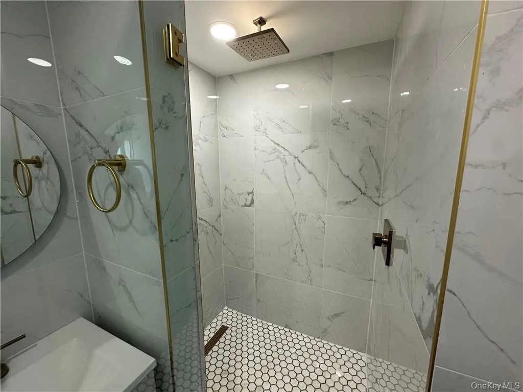 68 Massachusetts Avenue, Clarkstown, NY, 2 Bedrooms Bedrooms, 5 Rooms Rooms,1 BathroomBathrooms,Residential Lease,For Rent,Massachusetts,0,967919 68 Massachusetts Avenue, Clarkstown, NY, 2 Bedrooms Bedrooms, 5 Rooms Rooms,1 BathroomBathrooms,Residential Lease,For Rent,Massachusetts,0,967919
