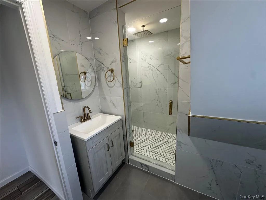 68 Massachusetts Avenue, Clarkstown, NY, 2 Bedrooms Bedrooms, 5 Rooms Rooms,1 BathroomBathrooms,Residential Lease,For Rent,Massachusetts,0,967919 68 Massachusetts Avenue, Clarkstown, NY, 2 Bedrooms Bedrooms, 5 Rooms Rooms,1 BathroomBathrooms,Residential Lease,For Rent,Massachusetts,0,967919