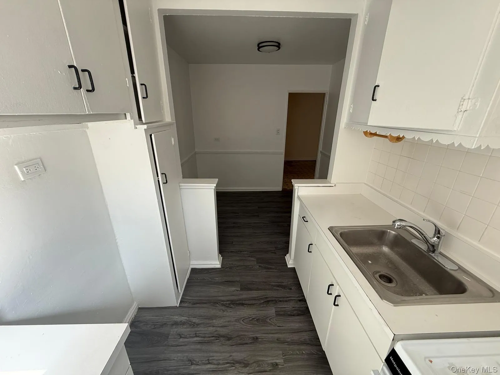 105-38 63rd Drive, New York, NY, 1 Bedroom Bedrooms, 4 Rooms Rooms,1 BathroomBathrooms,Residential Lease,For Rent,63rd,0,967936 105-38 63rd Drive, New York, NY, 1 Bedroom Bedrooms, 4 Rooms Rooms,1 BathroomBathrooms,Residential Lease,For Rent,63rd,0,967936