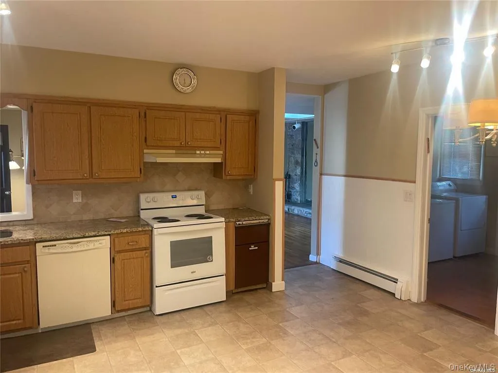 217 Greeley, Islip, NY, 4 Bedrooms Bedrooms, 7 Rooms Rooms,2 BathroomsBathrooms,Residential Lease,For Rent,Greeley,0,967958 217 Greeley, Islip, NY, 4 Bedrooms Bedrooms, 7 Rooms Rooms,2 BathroomsBathrooms,Residential Lease,For Rent,Greeley,0,967958