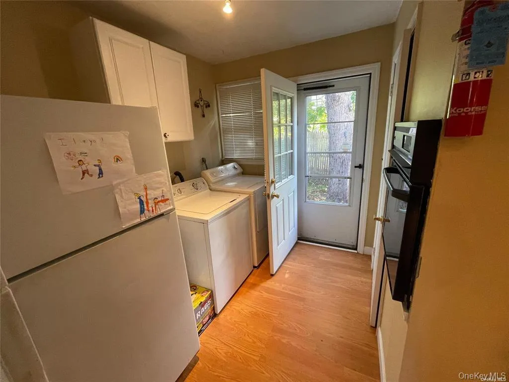 217 Greeley, Islip, NY, 4 Bedrooms Bedrooms, 7 Rooms Rooms,2 BathroomsBathrooms,Residential Lease,For Rent,Greeley,0,967958 217 Greeley, Islip, NY, 4 Bedrooms Bedrooms, 7 Rooms Rooms,2 BathroomsBathrooms,Residential Lease,For Rent,Greeley,0,967958