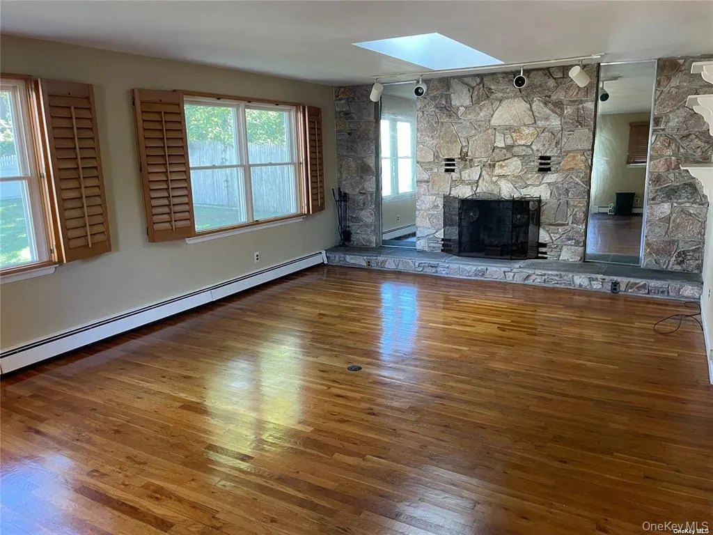 217 Greeley, Islip, NY, 4 Bedrooms Bedrooms, 7 Rooms Rooms,2 BathroomsBathrooms,Residential Lease,For Rent,Greeley,0,967958 217 Greeley, Islip, NY, 4 Bedrooms Bedrooms, 7 Rooms Rooms,2 BathroomsBathrooms,Residential Lease,For Rent,Greeley,0,967958