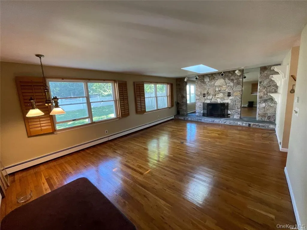 217 Greeley, Islip, NY, 4 Bedrooms Bedrooms, 7 Rooms Rooms,2 BathroomsBathrooms,Residential Lease,For Rent,Greeley,0,967958 217 Greeley, Islip, NY, 4 Bedrooms Bedrooms, 7 Rooms Rooms,2 BathroomsBathrooms,Residential Lease,For Rent,Greeley,0,967958