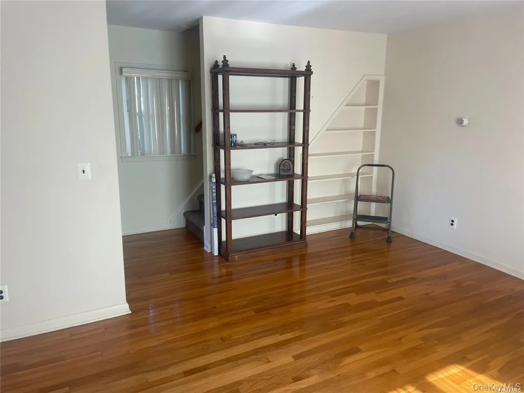 217 Greeley, Islip, NY, 4 Bedrooms Bedrooms, 7 Rooms Rooms,2 BathroomsBathrooms,Residential Lease,For Rent,Greeley,0,967958 217 Greeley, Islip, NY, 4 Bedrooms Bedrooms, 7 Rooms Rooms,2 BathroomsBathrooms,Residential Lease,For Rent,Greeley,0,967958