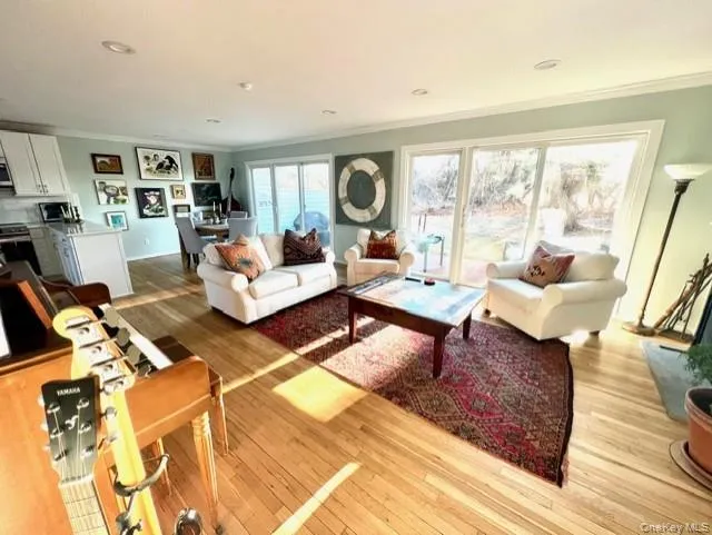 25 Mitchell, Southampton, NY, 2 Bedrooms Bedrooms, 5 Rooms Rooms,2 BathroomsBathrooms,Residential Lease,For Rent,Mitchell,0,967976 25 Mitchell, Southampton, NY, 2 Bedrooms Bedrooms, 5 Rooms Rooms,2 BathroomsBathrooms,Residential Lease,For Rent,Mitchell,0,967976