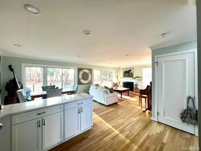 25 Mitchell, Southampton, NY, 2 Bedrooms Bedrooms, 5 Rooms Rooms,2 BathroomsBathrooms,Residential Lease,For Rent,Mitchell,0,967976 25 Mitchell, Southampton, NY, 2 Bedrooms Bedrooms, 5 Rooms Rooms,2 BathroomsBathrooms,Residential Lease,For Rent,Mitchell,0,967976