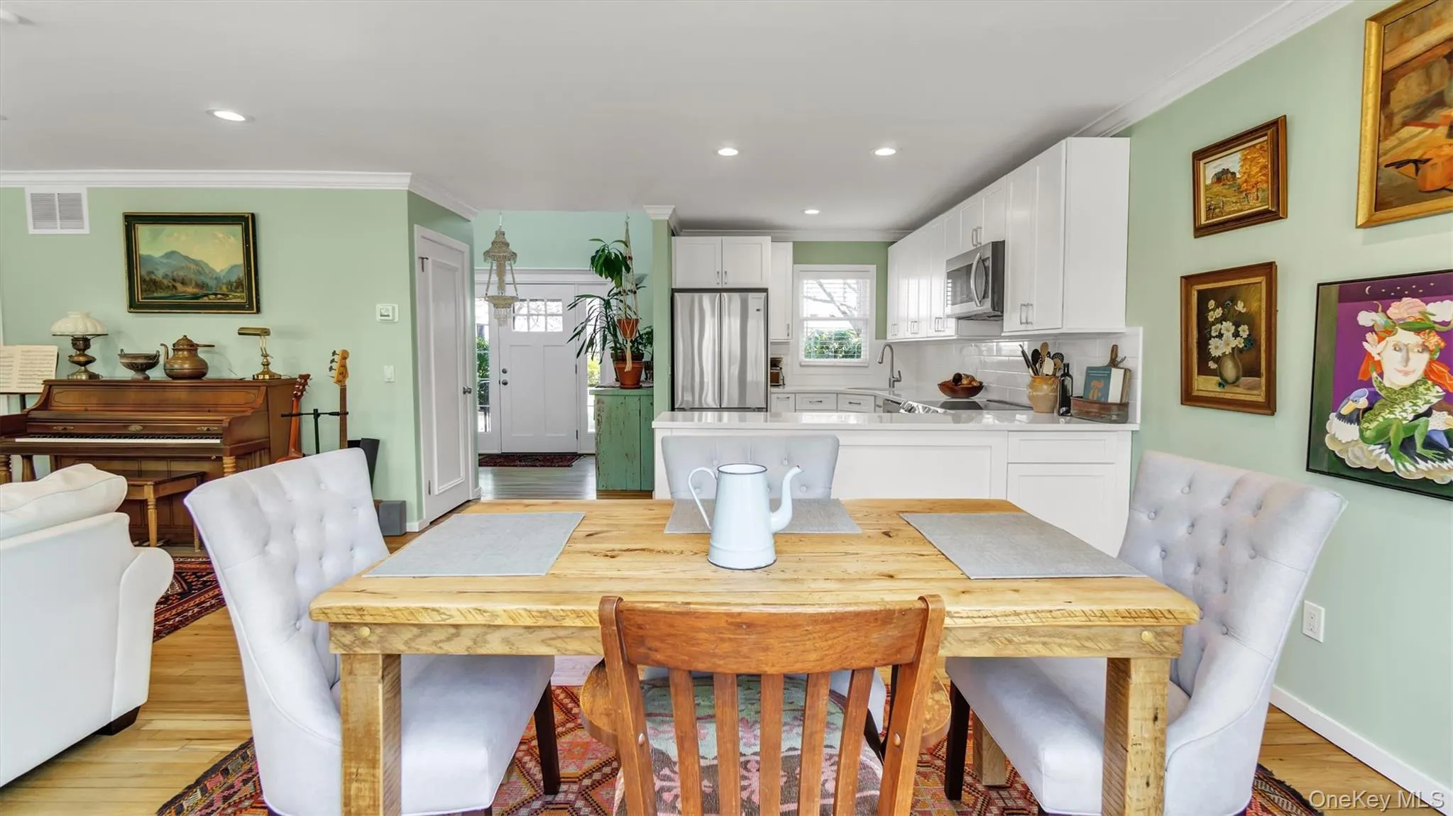 25 Mitchell, Southampton, NY, 2 Bedrooms Bedrooms, 5 Rooms Rooms,2 BathroomsBathrooms,Residential Lease,For Rent,Mitchell,0,967976 25 Mitchell, Southampton, NY, 2 Bedrooms Bedrooms, 5 Rooms Rooms,2 BathroomsBathrooms,Residential Lease,For Rent,Mitchell,0,967976