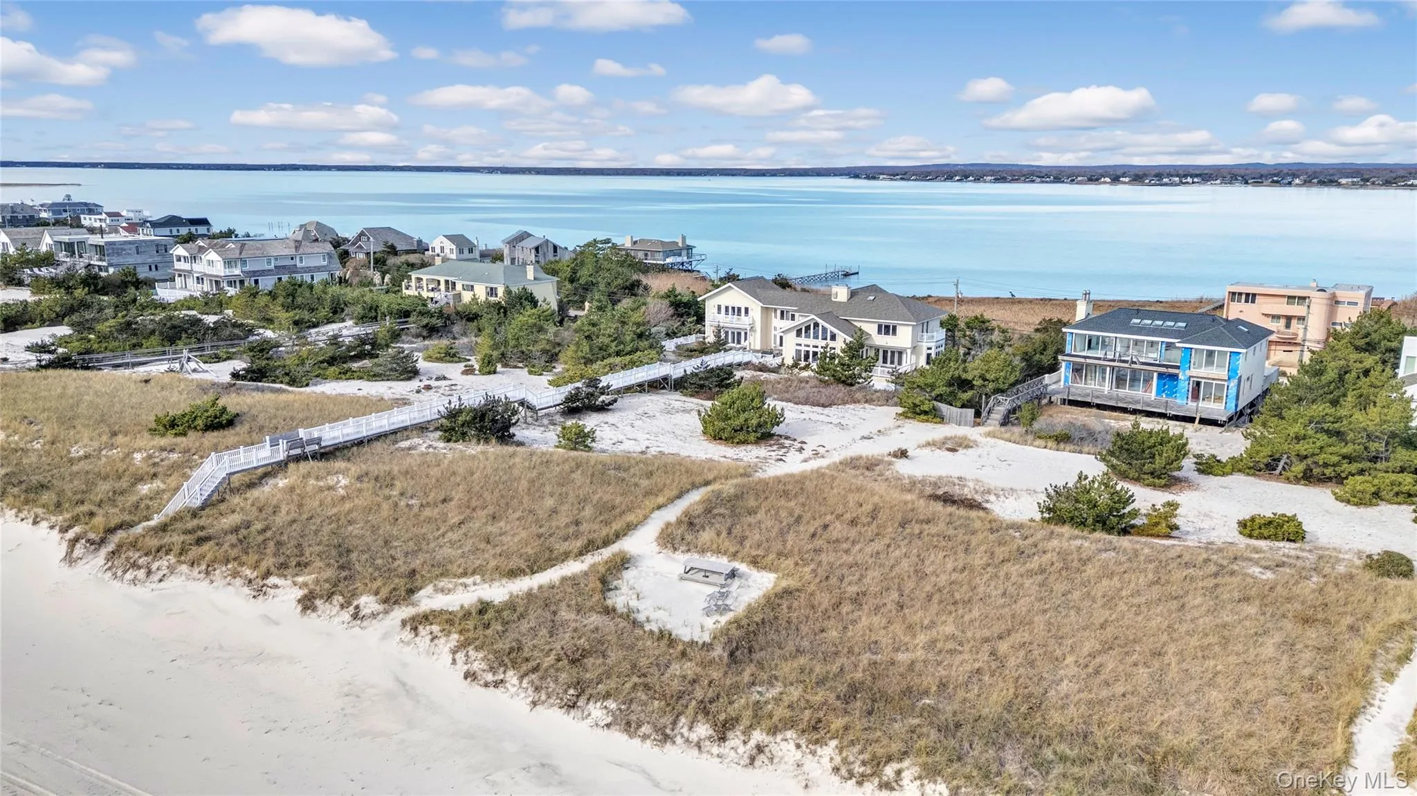 605 Dune Road, Southampton, NY, 5 Bedrooms Bedrooms, 9 Rooms Rooms,5 BathroomsBathrooms,Residential Lease,For Rent,Dune,0,967999 605 Dune Road, Southampton, NY, 5 Bedrooms Bedrooms, 9 Rooms Rooms,5 BathroomsBathrooms,Residential Lease,For Rent,Dune,0,967999