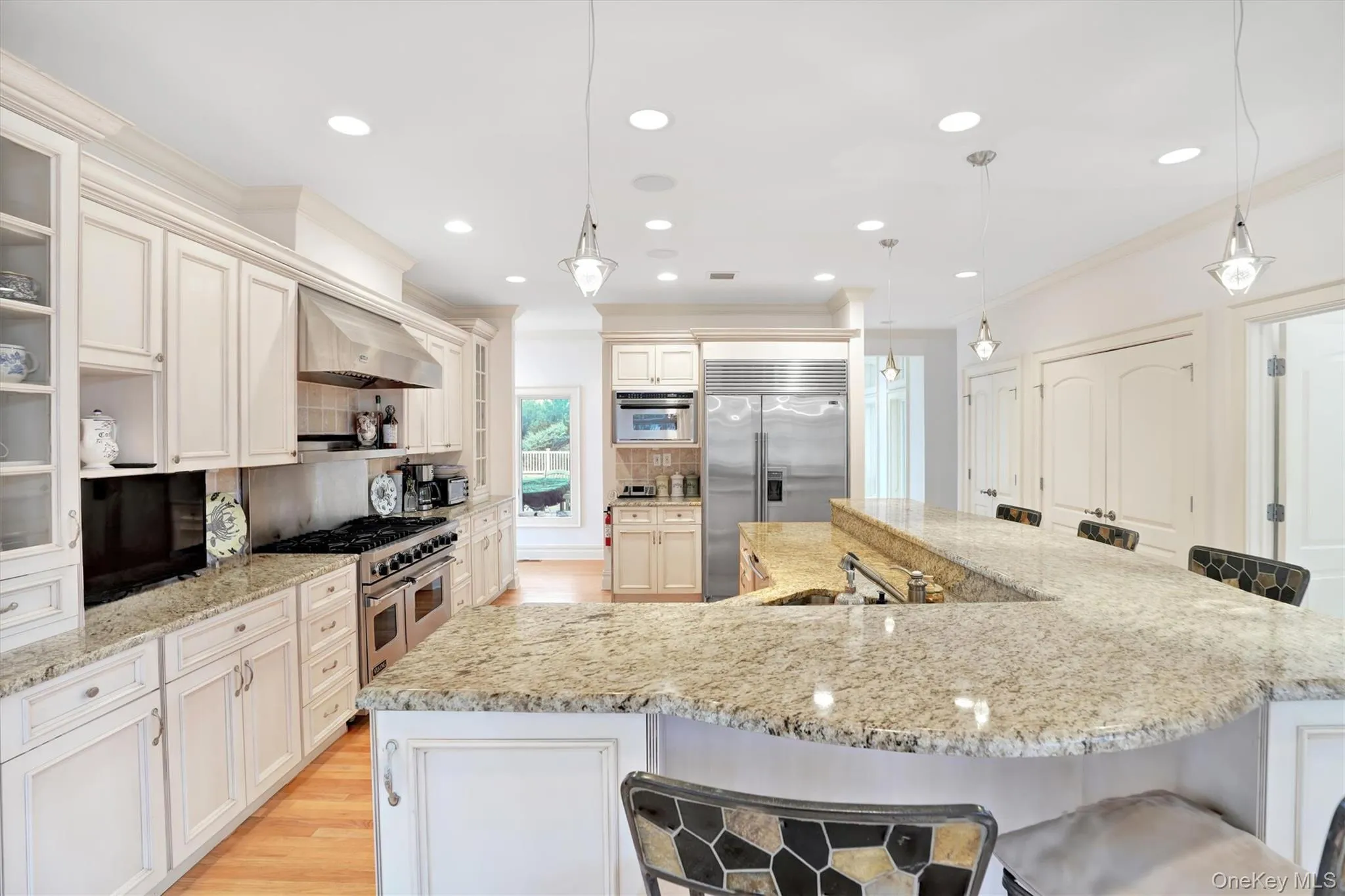 605 Dune Road, Southampton, NY, 5 Bedrooms Bedrooms, 9 Rooms Rooms,5 BathroomsBathrooms,Residential Lease,For Rent,Dune,0,967999 605 Dune Road, Southampton, NY, 5 Bedrooms Bedrooms, 9 Rooms Rooms,5 BathroomsBathrooms,Residential Lease,For Rent,Dune,0,967999