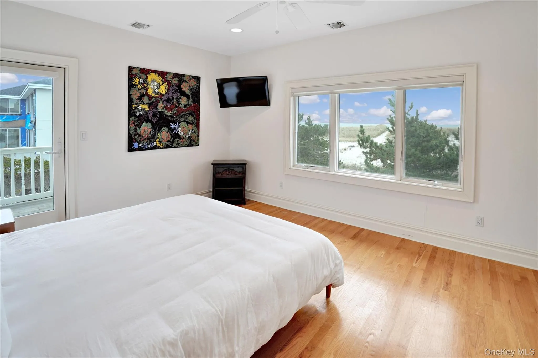 605 Dune Road, Southampton, NY, 5 Bedrooms Bedrooms, 9 Rooms Rooms,5 BathroomsBathrooms,Residential Lease,For Rent,Dune,0,967999 605 Dune Road, Southampton, NY, 5 Bedrooms Bedrooms, 9 Rooms Rooms,5 BathroomsBathrooms,Residential Lease,For Rent,Dune,0,967999